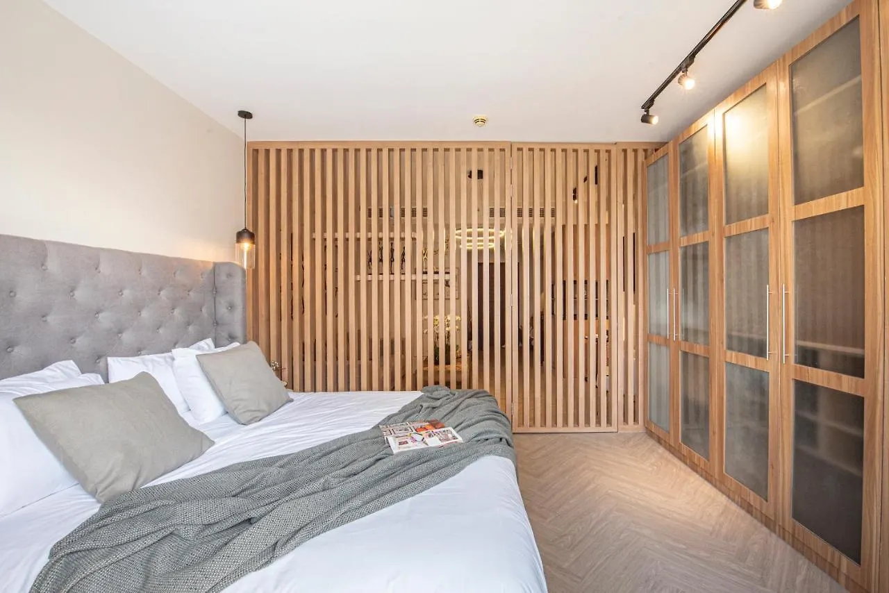 Nasma Luxury Stays - Boulevard Central Tower Dubai 0*,  United Arab Emirates